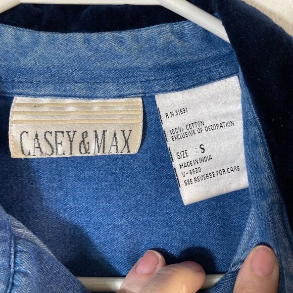 Womens Vintage Casey & Max Denim Christmas Embroidered Button Shirt Blue S - Picture 8 of 8